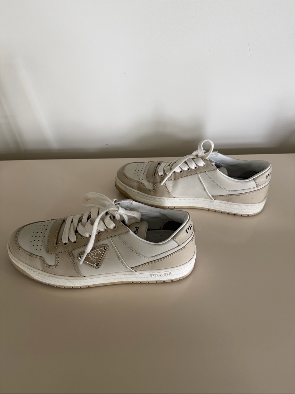 Prada Downtown sneaker, women’s White Low-Top Leather - Picture 6 of 10